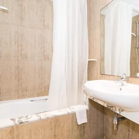 Guell Apartment Barcelona